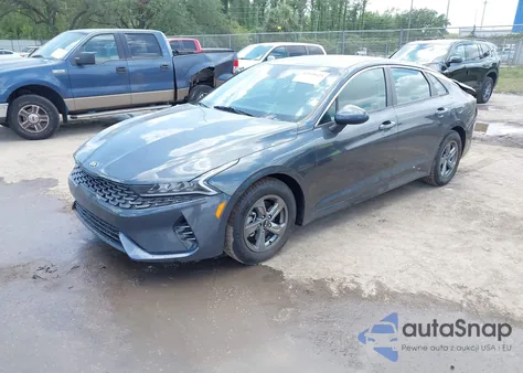 2021 Kia K5 Lxs z USA, uszkodzony, nr VIN 5XXG14J21MG023942